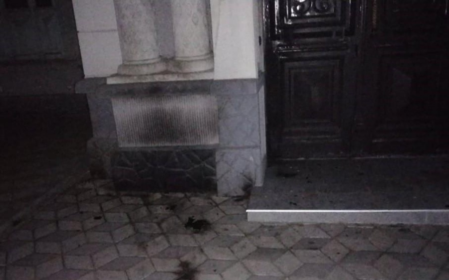 Неизвестные пытались поджечь синагогу в Херсоне
